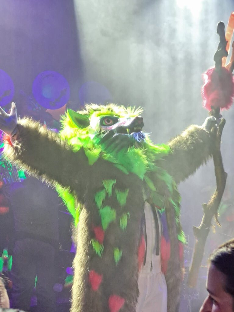 facebook_1763728826743_7397614872924809587